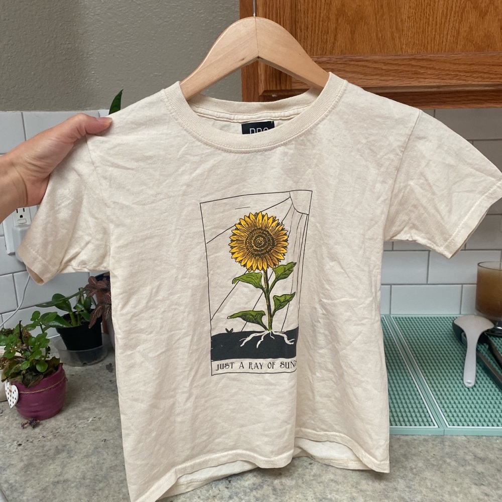 Floral baby tee - Picture 1 of 4